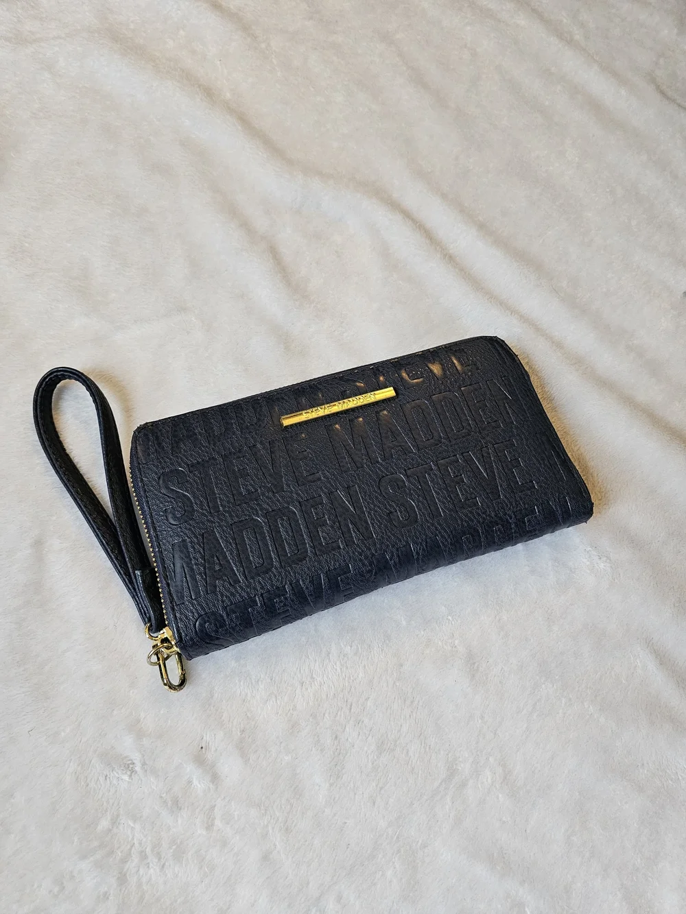 Steve Madden Navy Embossed Wristlet Wallet